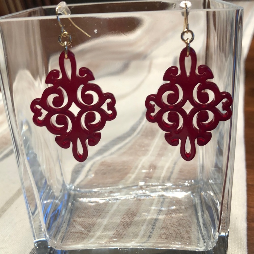 Acrylic red scroll drop earrings
